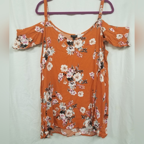 🛍BUNDLE=DEAL! Torrid Cold Shoulder Blouse Orange Floral Crepe Women Plus 3X NWT - Picture 2 of 6